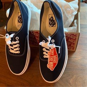 NIB Vans Authentic Canvas Skate Shoes Navy Mens Size 10